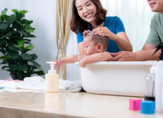 Dapat Merusak Kulit Sensitif Si Kecil, Hindari Skincare dengan 3 Bahan Ini